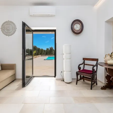 La Corte Bianca Villa *