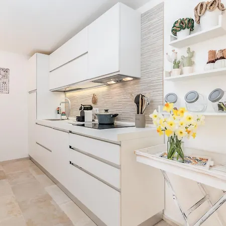 La Corte Bianca 奥斯图尼