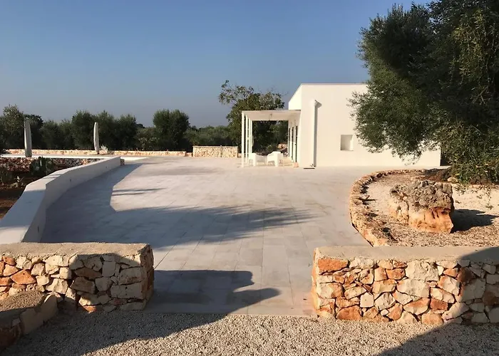 빌라 La Corte Bianca 오스투니